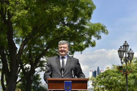 Порошенко открыл Стамбульский парк и отреставрированную Потемкинскую лестницу в Одессе