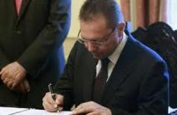 Греция не будет просить смягчить условия получения финансовой помощи