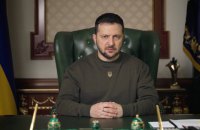 Я дякую нашим хлопцям, які стоять на позиціях міцно й знаходять можливості "мінусувати" окупантів, - Зеленський 