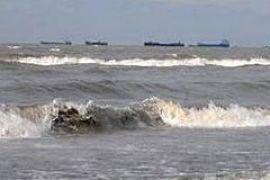 Одесский и Ильичевский порты остановили работу из-за непогоды