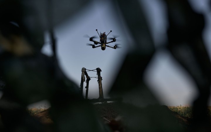 Росіяни вдарили FPV-дронами по підприємству на Харківщині