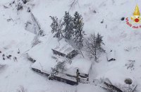 В Италии лавина накрыла отель (обновлено)