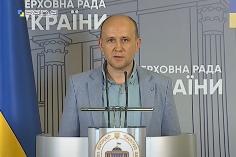 "Житомир.info": депутата от "Слуги народа" избили на заправке