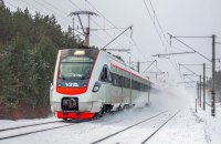 Одна з дільниць залізниці на Київщині була знеструмлена, затримується низка поїздів