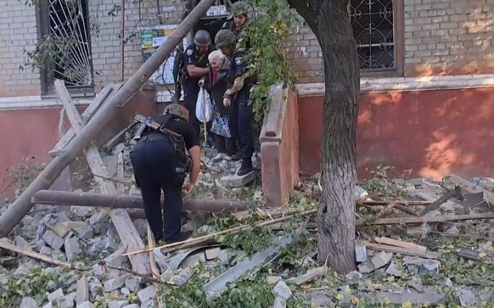 Внаслідок удару РФ по Краматорську на Донеччині 19 людей поранені, є жертви (оновлено)