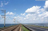 В Черкассах размывает дамбу