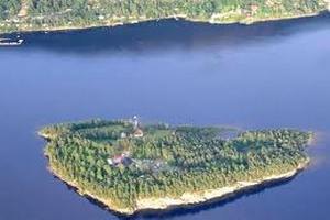 В Норвегии возобновят летний лагерь на месте преступления Брейвика