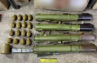 Поліцейські підозрюють харків’янина у торгівлі зброєю