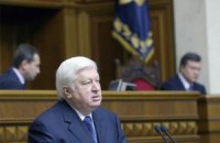 Пшонка прибыл в Раду для отчета о разгоне Евромайдана