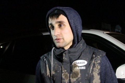 В Джанкое сына крымскотатарского активиста избили и обыскали люди в балаклавах