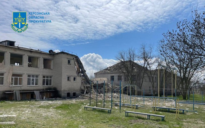 Росія обстріляла Херсон і область. Є загиблі й поранені цивільні