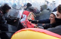 В Италии прошли многотысячные акции праворадикалов и антифашистов