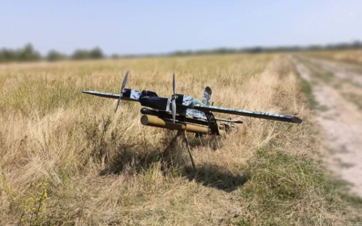 В Україні представили мідстрайк безпілотник W100