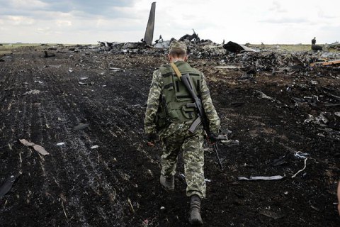 Прокуратура закрила справу проти посадових осіб Генштабу щодо збитого в Луганську у 2014-му Іл-76
