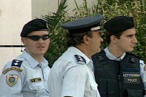 Суд Греции арестовал на месяц россиянина, подозреваемого в продаже оружия FARC