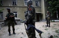 У Горлівці терористи намагаються вивезти зброю з колонії