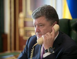 Глава Єврокомісії підтримав мирний план Порошенка