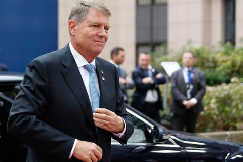 Румыния с 15 мая ослабляет карантин, но бессрочно вводит "масочный режим" 