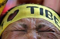 В Китае осудили двух тибетских монахов за помощь в самосожжении