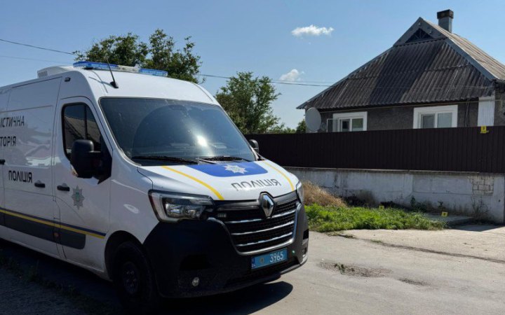 На Дніпропетровщині чоловік відкрив вогонь по поліцейських, а потім скоїв самогубство