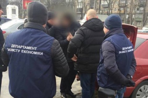 Поліція затримала чотирьох хабарників за добу