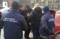Поліція затримала чотирьох хабарників за добу