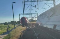 У Польщі зіткнулися два пасажирські потяги, є постраждалі