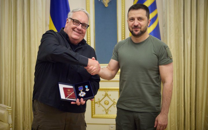 Зеленський зустрівся з бізнесменом зі США Говардом Баффетом і нагородив його орденом Ярослава Мудрого
