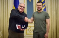 Зеленський зустрівся з бізнесменом зі США Говардом Баффетом і нагородив його орденом Ярослава Мудрого