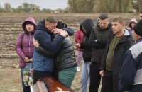 Для дітей, які стали сиротами після російського удару по Грозі, зібрали більше 1 млн гривень