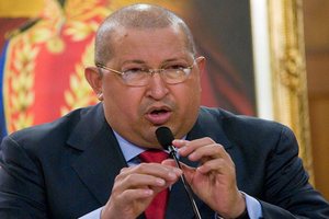 Чавес вернул в Венесуэлу золотой запас