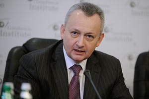 Доллар США - самая влиятельная валюта мира, - банкир