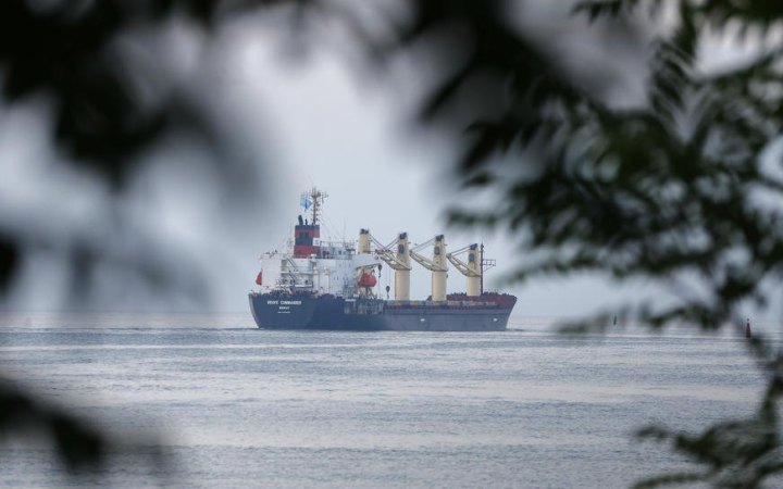 Про підозри за незаконне вивезення українського зерна повідомлено двом капітанам російських суден, - Офіс генпрокурора