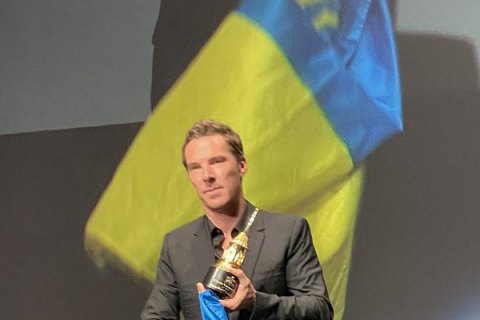 Бенедикт Камбербетч заявив, що готовий надати свій дім українським біженцям