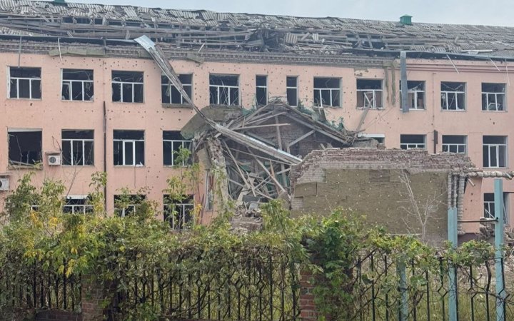 Одна людина загинула та шестеро дістали поранення внаслідок обстрілів на Донеччині