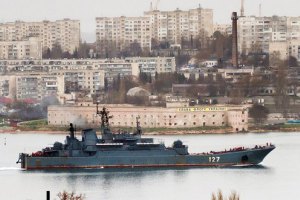 Флагман ЧФ России взял курс в сторону материковой части Украины
