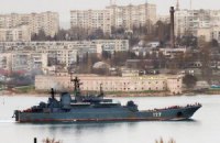 Флагман ЧФ Росії взяв курс на материкову частину України