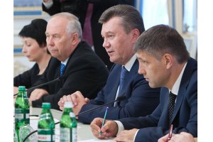 Янукович не против регулярных встреч с оппозицией