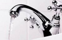 Киевлянам вернули горячую воду