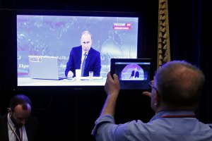 Путин заявил о политическом характере убийства Бузины