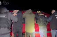 Прикордонники затримали нелегалів при спробі втекти з України