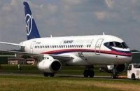 Superjet-100 совершил аварийную посадку в Шереметьево