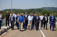 Зеленский во время визита в Грузию побывал на линии разграничения с Абхазией