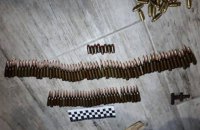 В Киеве задержали вооруженную банду, причастную к поджогам и рейдерству