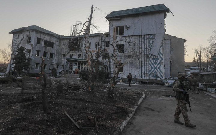 Росіяни розмістили комплекс РЕБ на даху лікарні під Волновахою