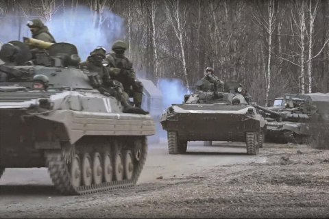 Російських строковиків в Україні масово агітують підписувати контракти, - СБУ