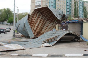 ​В Луганской области ураган срывал крыши