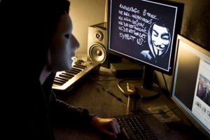 Хакеры Anonymous взломали компьютеры нескольких ведомств в США