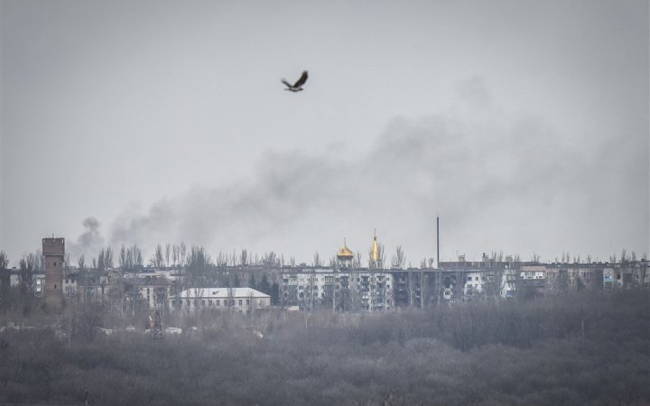 В епіцентрі бойових дій залишаються Бахмут та Мар’їнка, – Генштаб