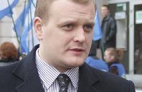 Регионал отрицает, что пил и буянил в самолете 